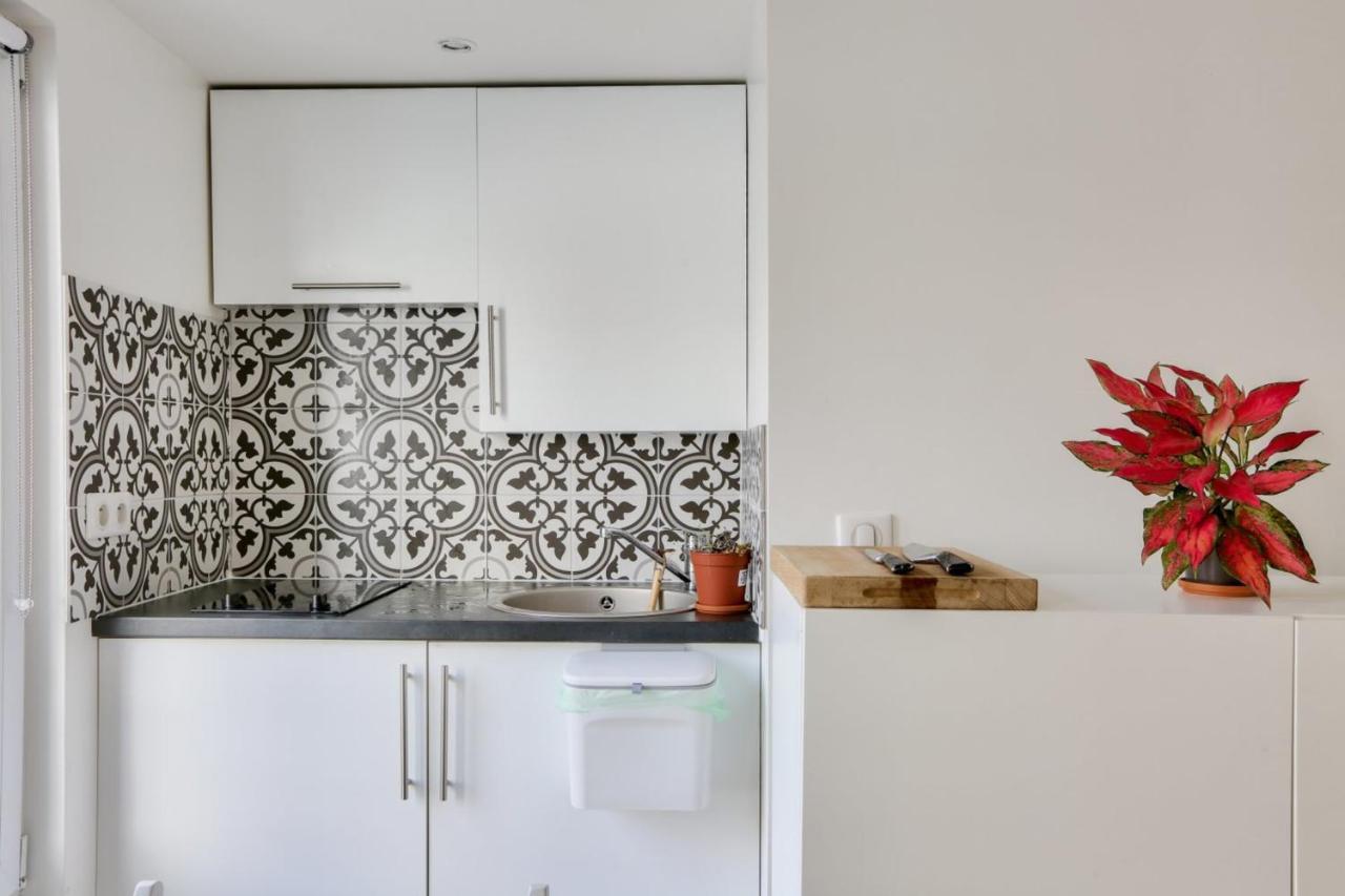 Super Studio In The 11Th District Apartment ปารีส ภายนอก รูปภาพ